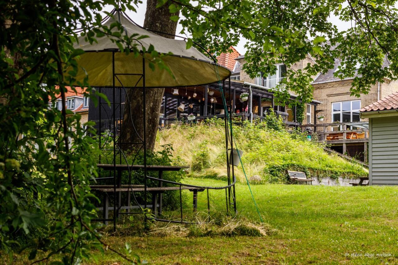 Fredensborg Vandrerhjem, I Kongens Baghave Buitenkant foto