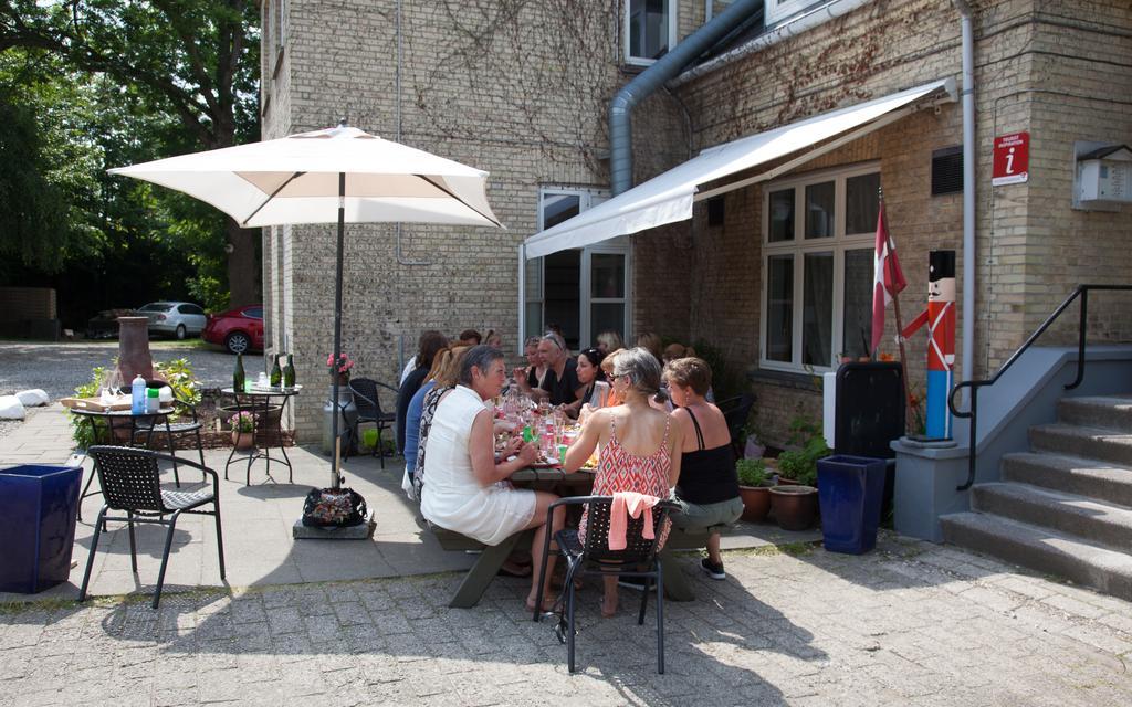 Fredensborg Vandrerhjem, I Kongens Baghave Buitenkant foto